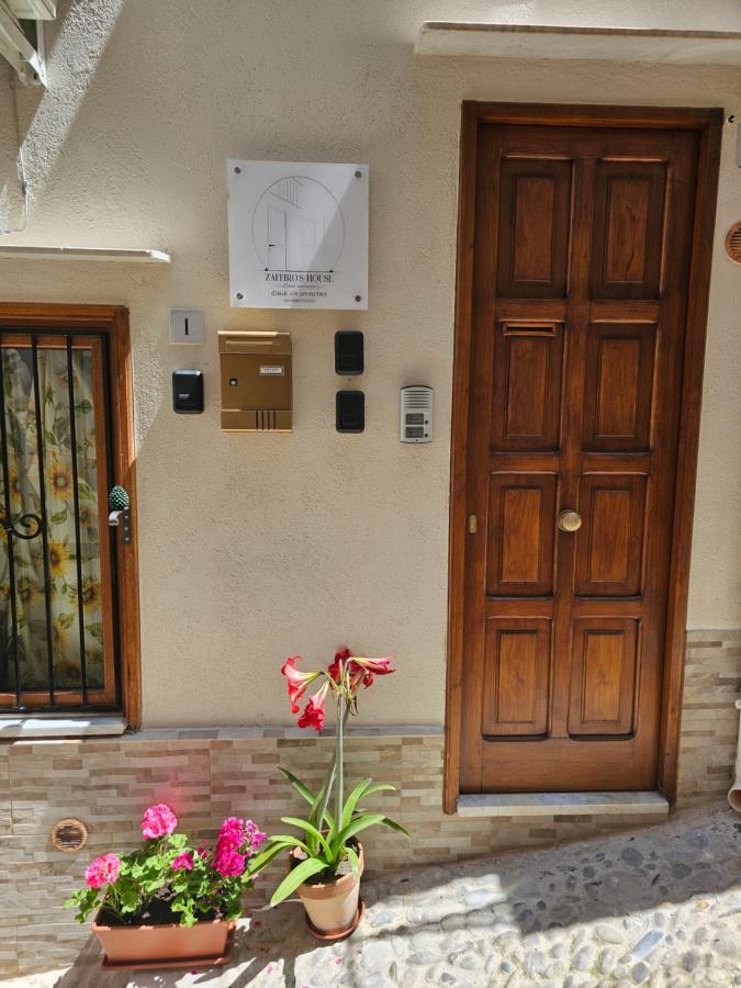 Zaffiro'S House Hotel Cefalu Exterior photo